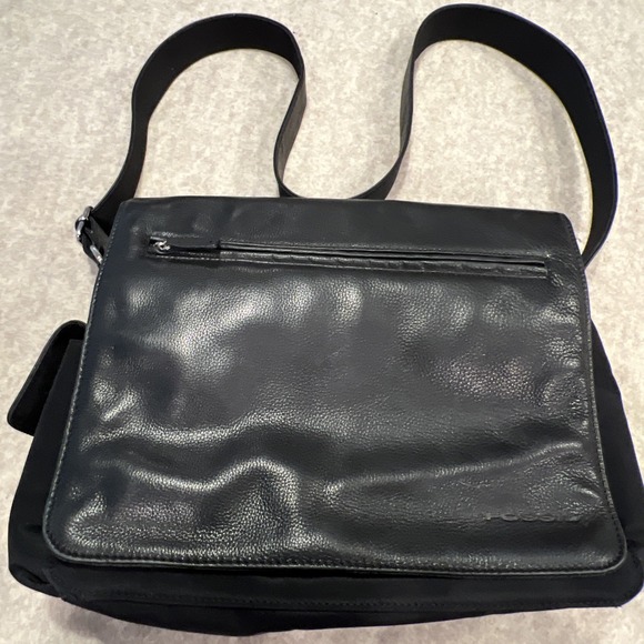 Fossil Handbags - Vtg FOSSIL Leather Crossbody Messenger Flap Bag Black Laptop Business Career Y2K